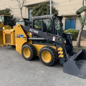 XCMG Original Manufacturer Xc740K China Best 750kg Mini Skid Steer Loader with Multi-Attachment for Sale
